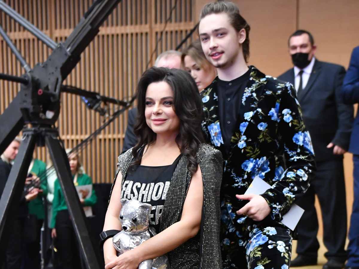 Невестка-стриптизерша Королевой сделала заявление о ребенке: в семье ожидается большое прибавление