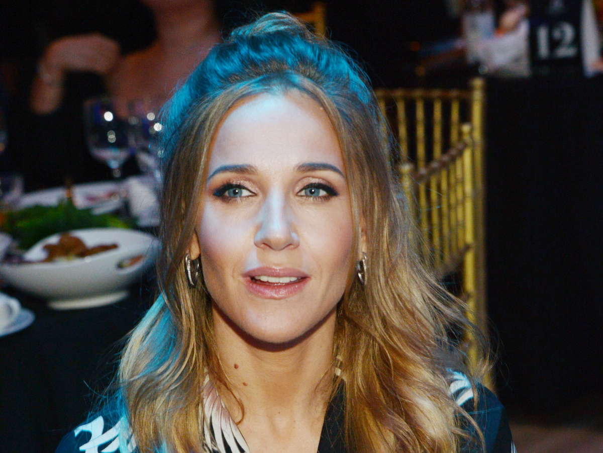 «Необходимо ощущение нужности»: заявившая о разводе с Чумаковым Ковальчук поведала горькую правду