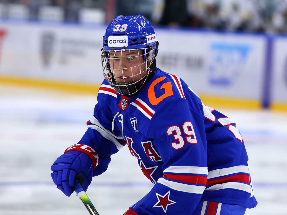 Трагедия в жизни юного таланта: отца хоккеиста Матвея Мичкова нашли в пруду