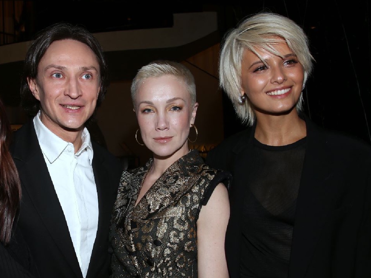 «Жить жизнь»