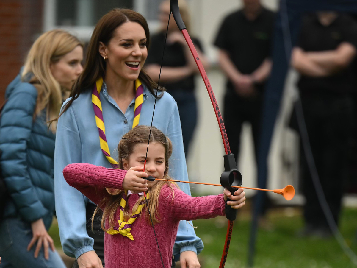 Подняла с земли и съела: дочь Миддлтон поймали за отвратительным занятием