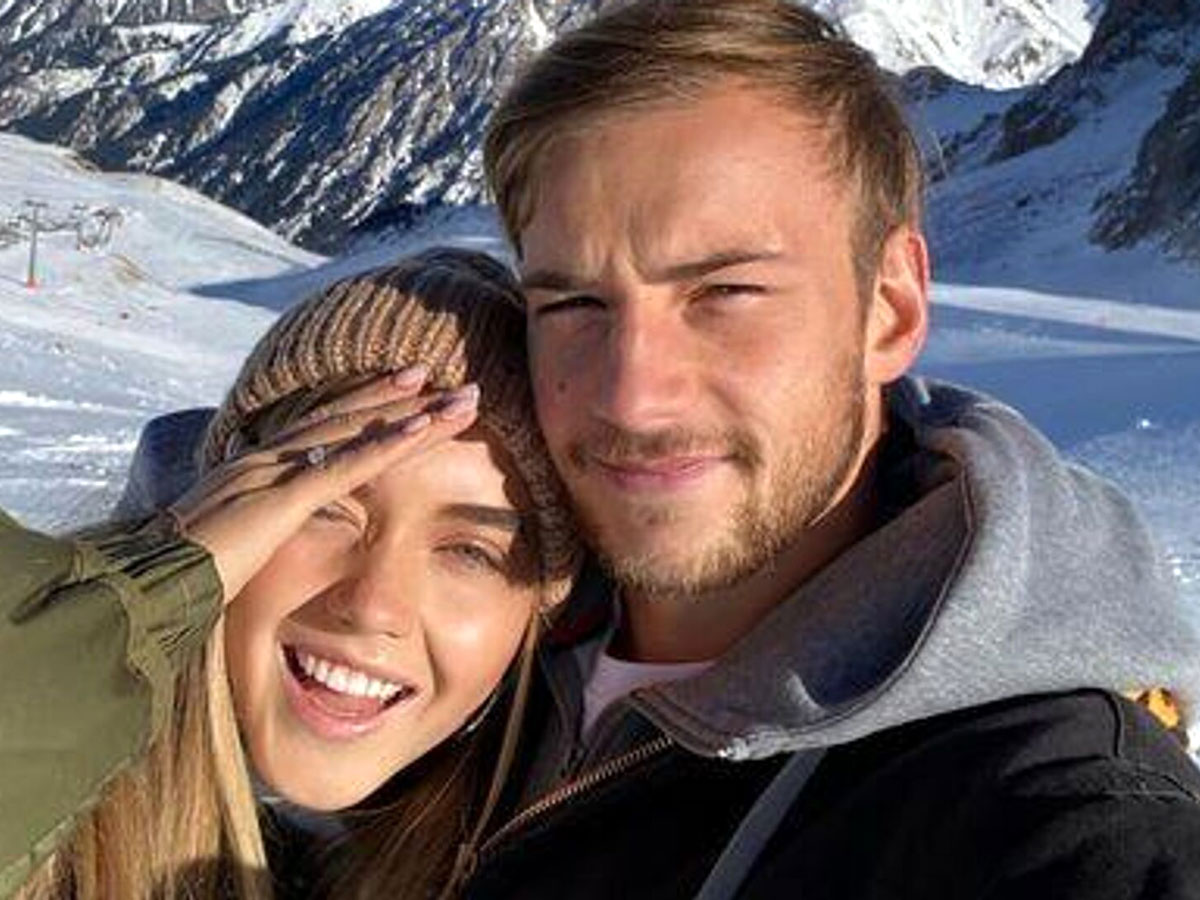 Футболист не успевает жениться на фигуристке