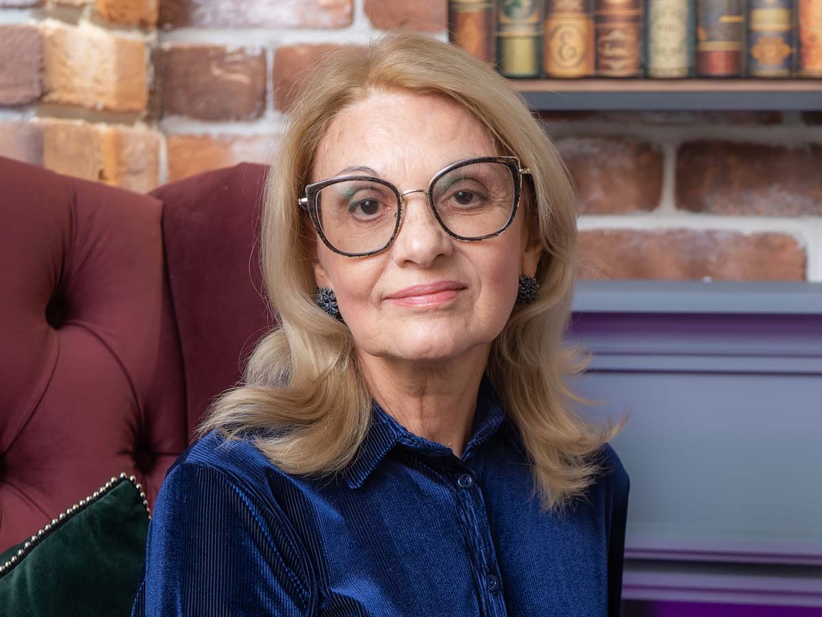 «Отношения длились всю жизнь – до его ухода»: почему Светлана Тома так и не вышла замуж за Эмиля Лотяну