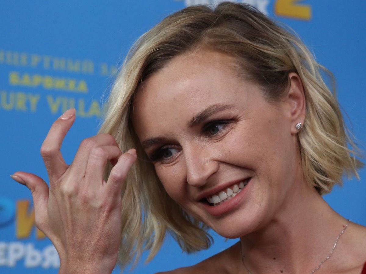 Полина Гагарина "Вереница болезней": специалисты обеспокоены состоянием объявившей о беременности Полины Гагариной