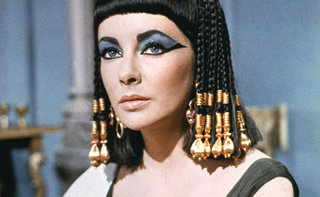 Sondan baland botinkalarda jinsiy aloqa suratlari