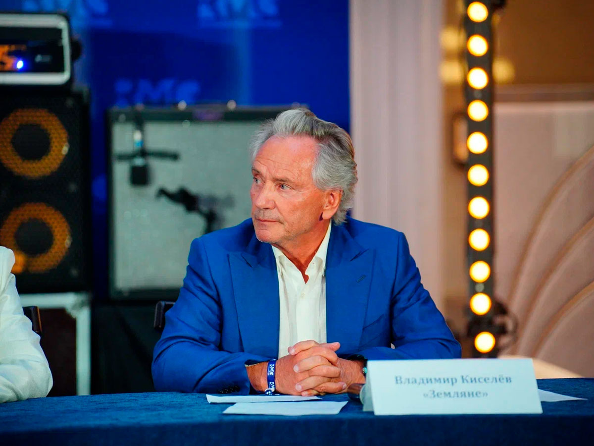 Максим Галкин**- законченный враг своей Родины.