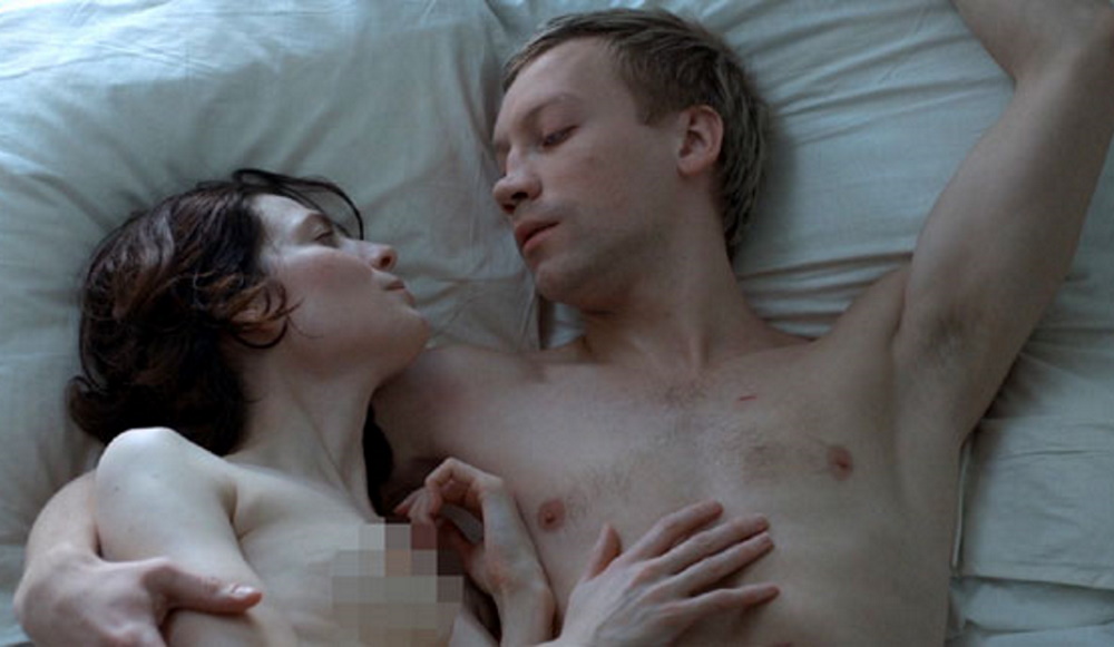 Голая грудь и секс с двумя мужиками: вскрылась неприглядная правда о недотроге Юлии Снигирь