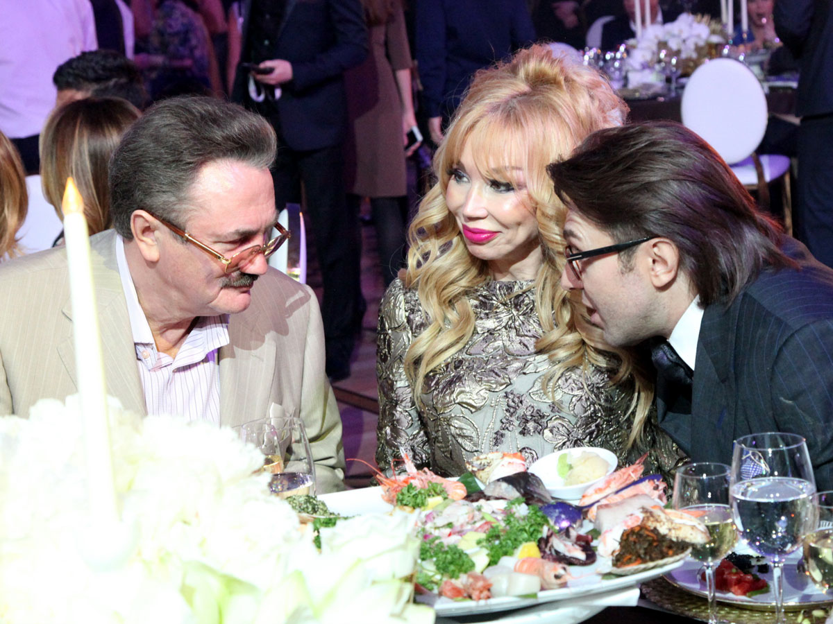 Распутина не простила валявшегося у нее в ногах Малахова