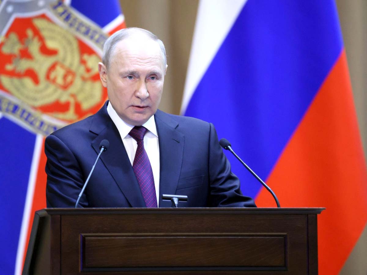 Владимир Путин Стала известна реакция Владимира Путина на теракт на Каховской ГЭС