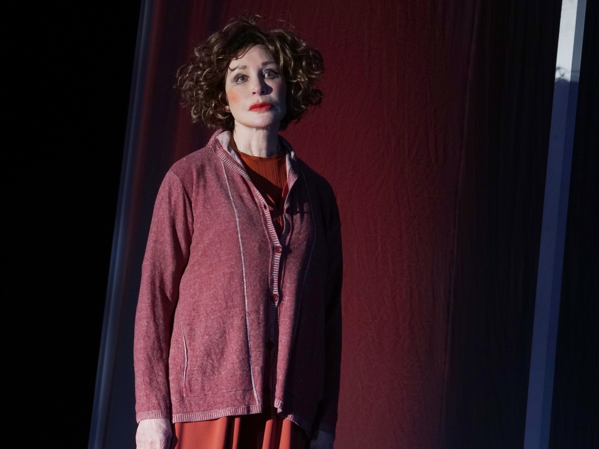 Вскрылась трагическая правда о сыне и дочери Татьяны Васильевой: заговорил знаменитый режиссер