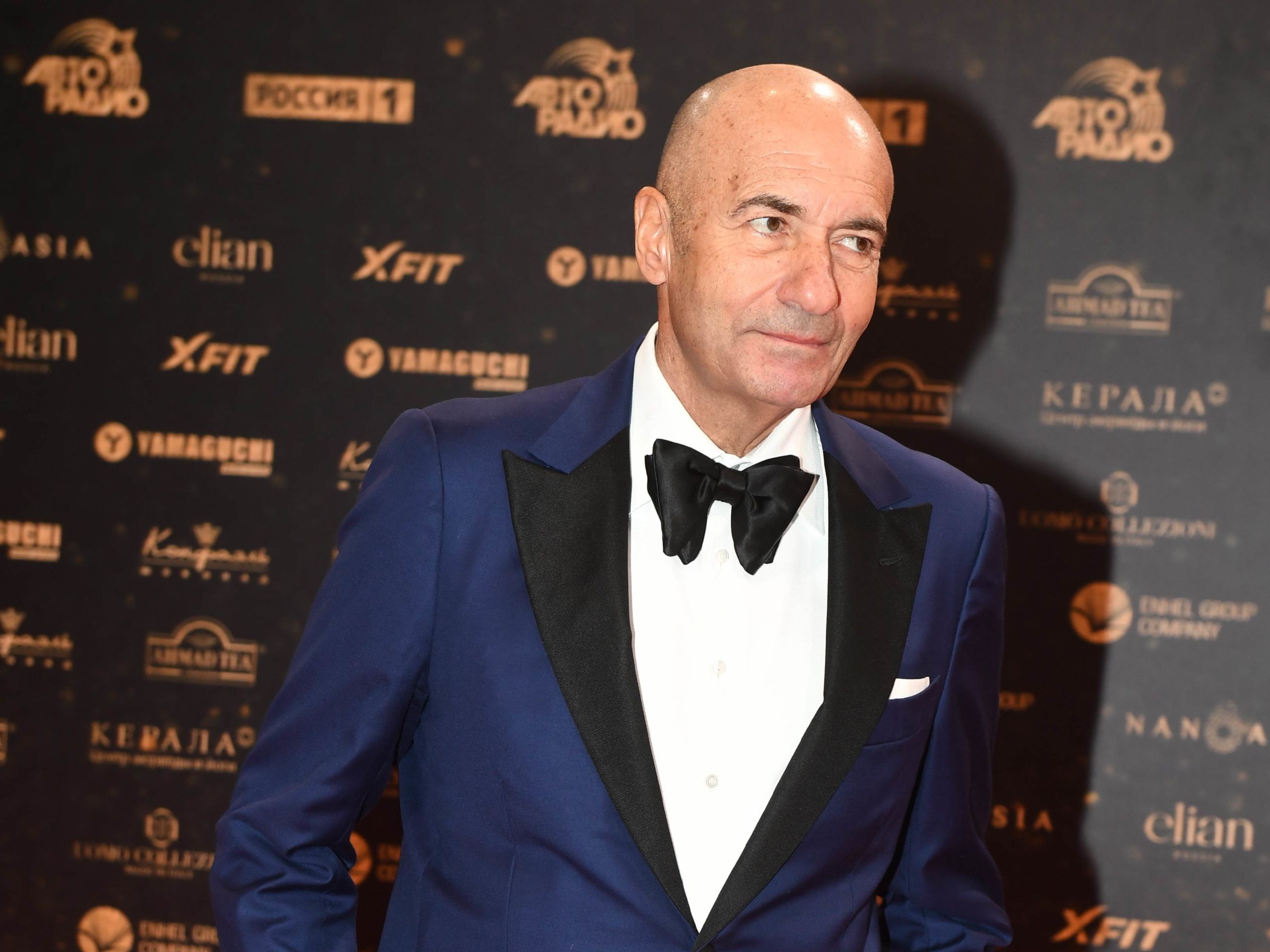 Двое на одного: оголившиеся Успенская с дочерью не смогли удовлетворить Крутого