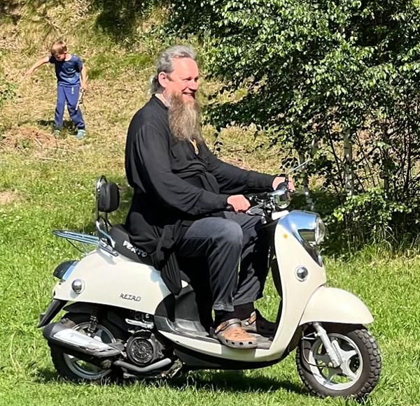 «Настоятель