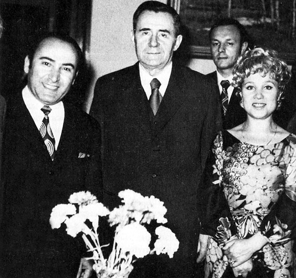 Супруги Хштоян и Румянцева с министром иностранных дел СССР Громыко (в центре) на приеме в Египте (1972 г.)