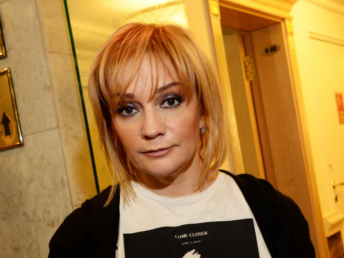Татьяна Буланова Малахов довел до слез уехавшую от молодого мужа Буланову