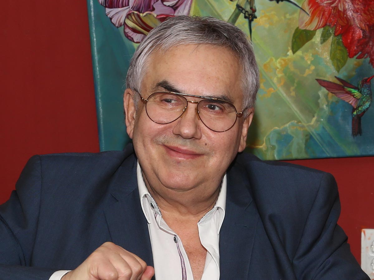 Молодой блондин с идеальными зубами: изменившийся до неузнаваемости Садальский выступил с заявлением