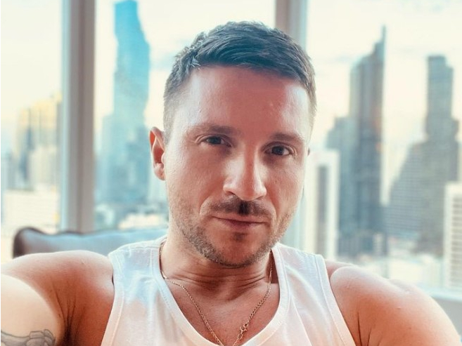 Сергей Лазарев вышел на связь из клиники: "Сложнейшие операции и иностранные протоколы лечения"