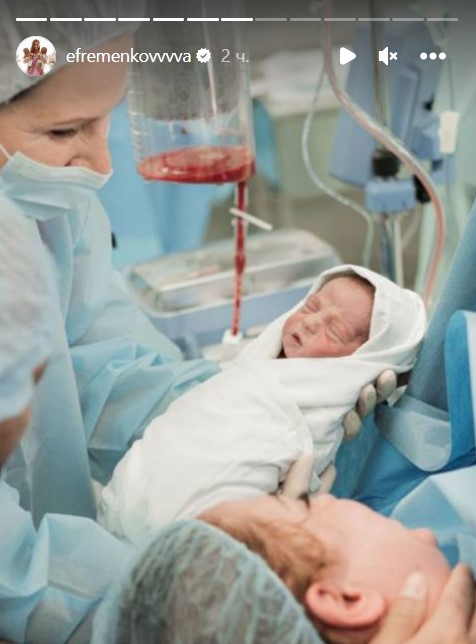 Ефременкова из "Дома 2" показала лица сыновей: теперь понятно, почему скрывала