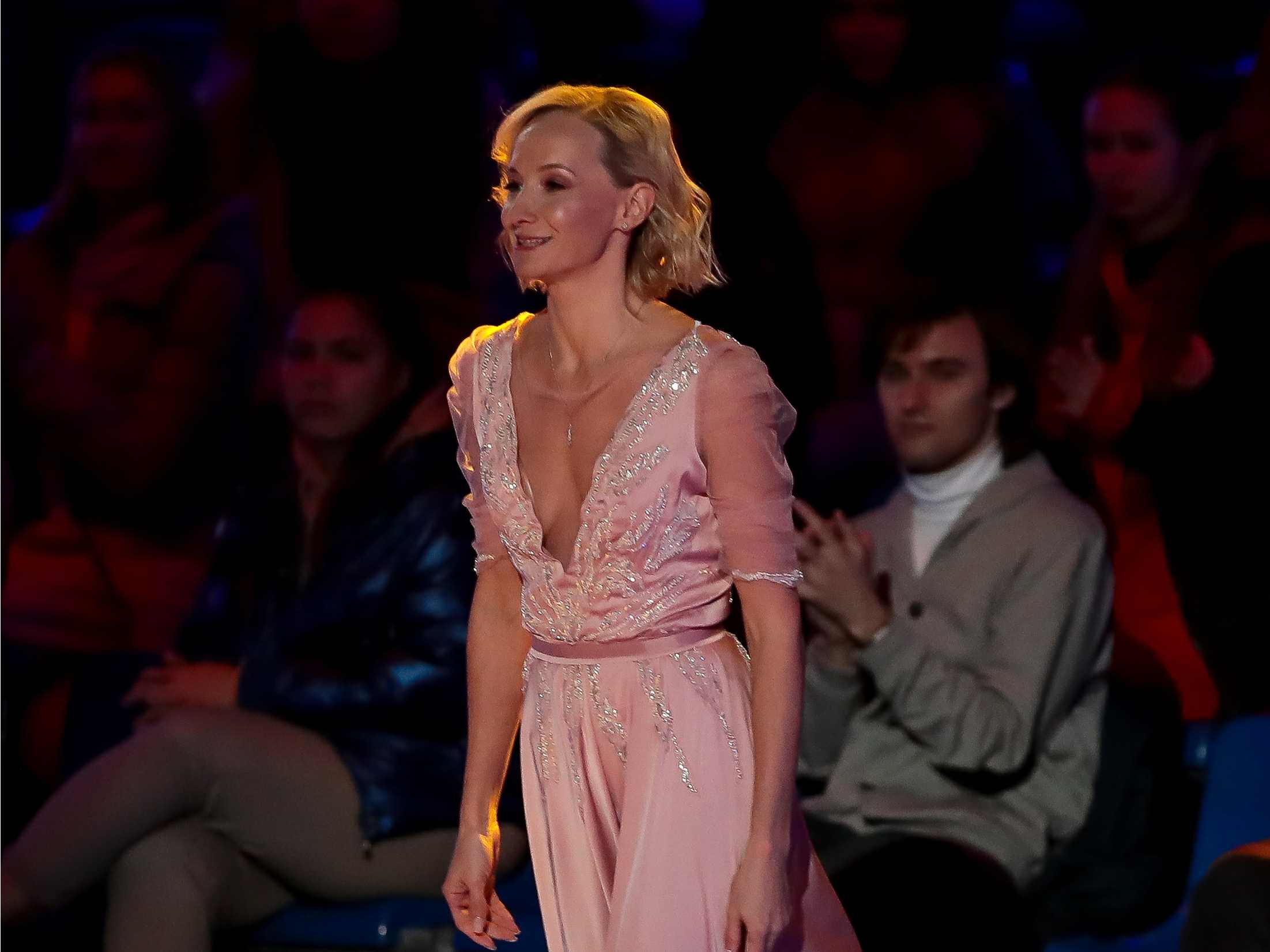 «Не оставляет ни одного шанса»: Домнину сняли с другим мужчиной