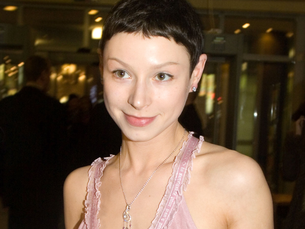 т экс-мужа Елены Поляковой забеременела секс-звезда