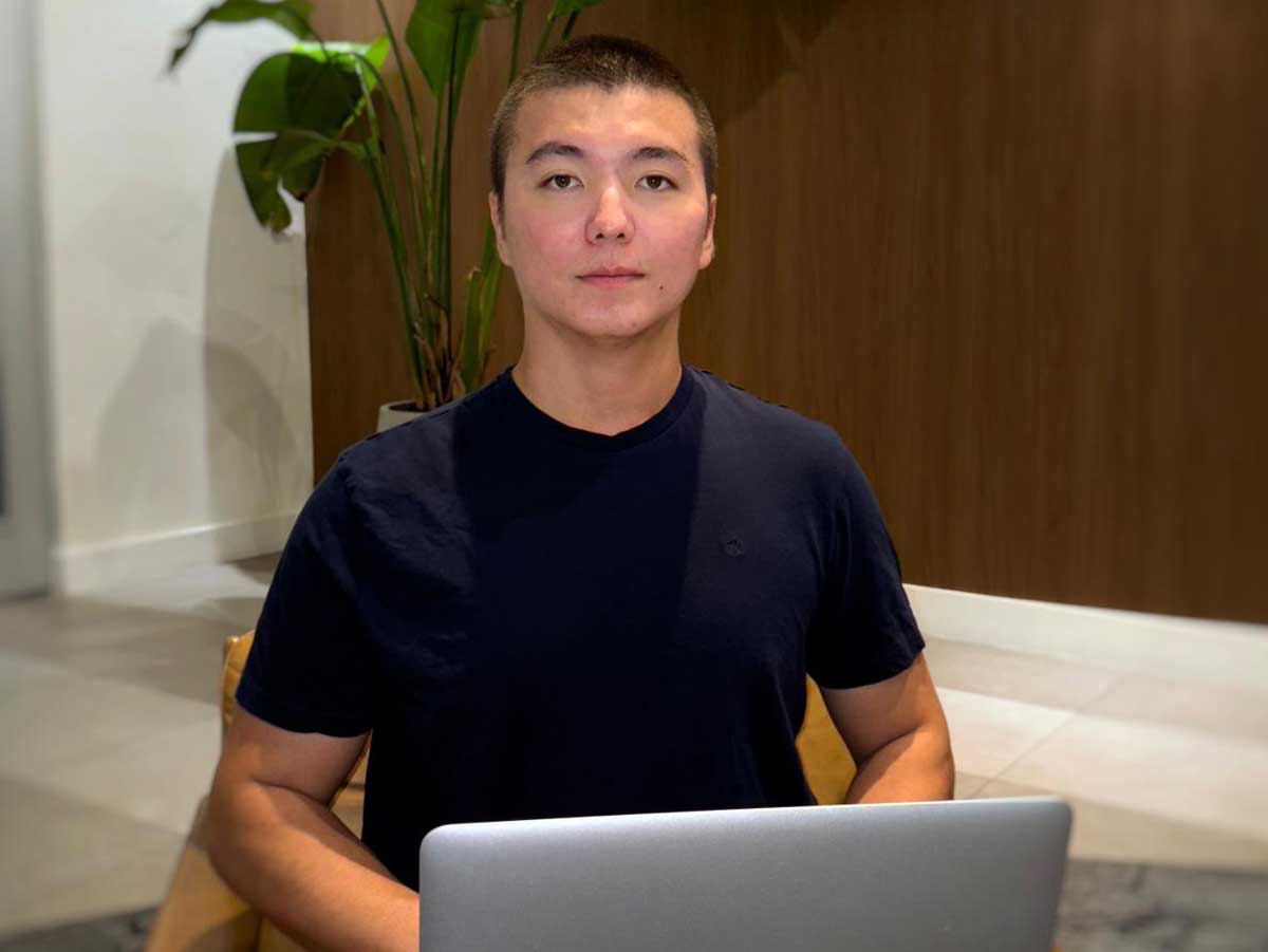 Алмас Айбек: Как дизайнер из Алматы формирует среду будущего на стыке традиций и технологий