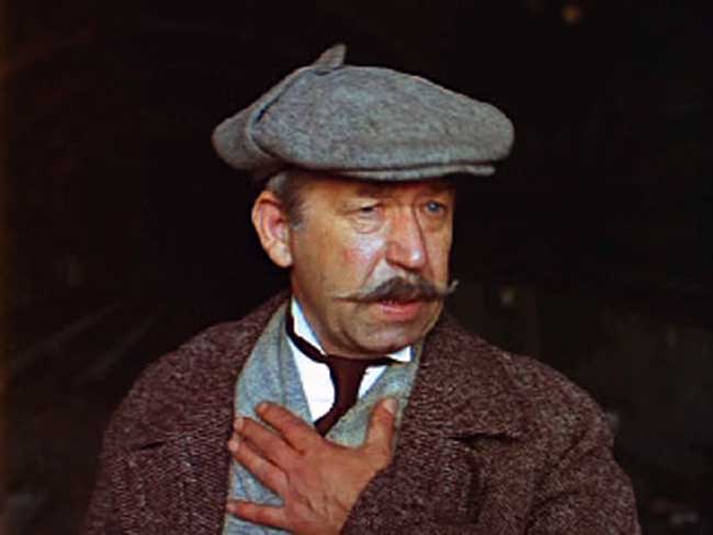 Борислав-Брондуков-в-роли-Лестрейда-в-фильме-«Приключения-Шерлока-Холмса-и-доктора-Ватсона»2