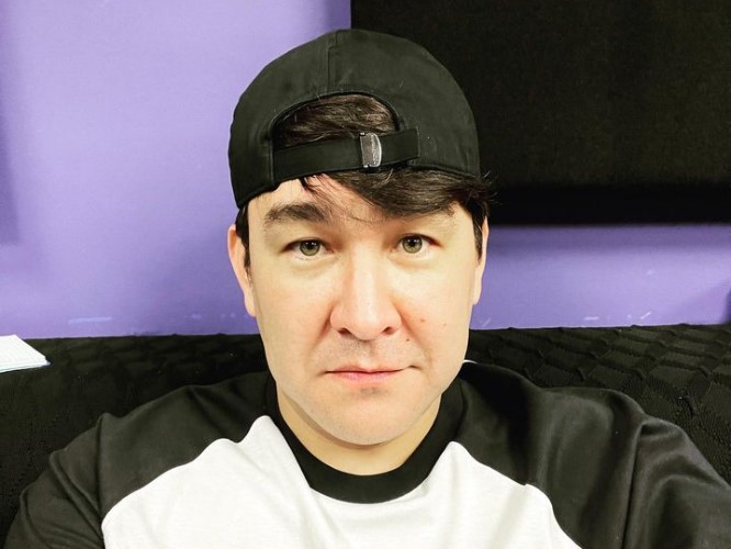 "Делал все, чтобы он ничего не понимал": Мусагалиев рассказал о смертельном диагнозе ребенка