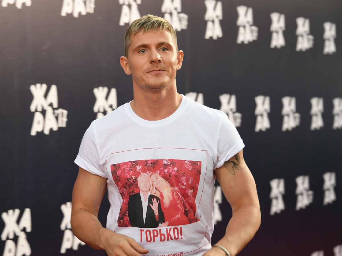 Голого друга Лазарева Алекса Малиновского сняли с мужчиной