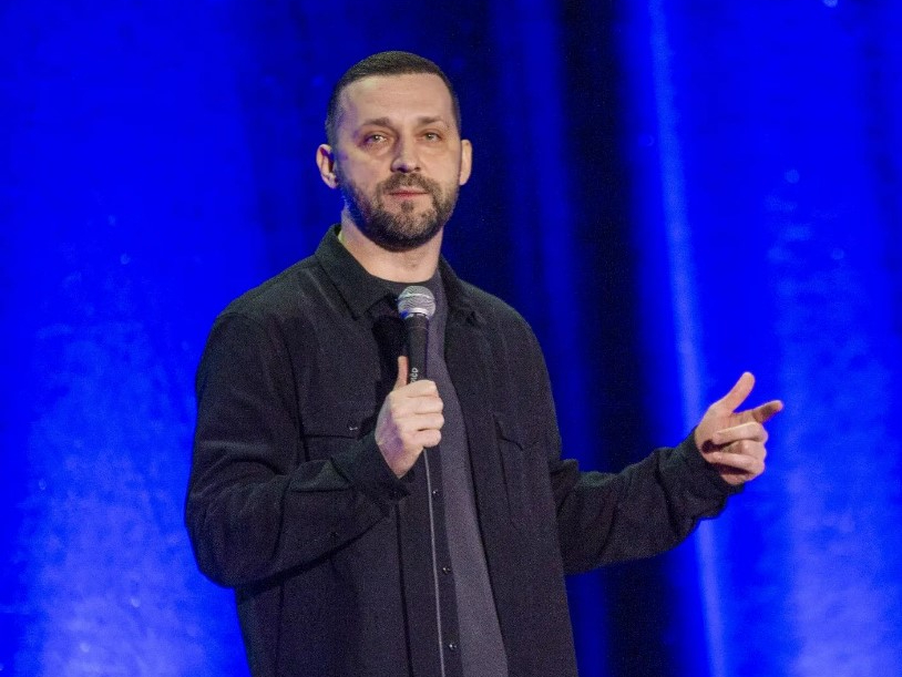 Карьера идет к концу, денег хватит только на месяц: сбежавший из России Руслан Белый**** искренне рассказал о жизни за границей