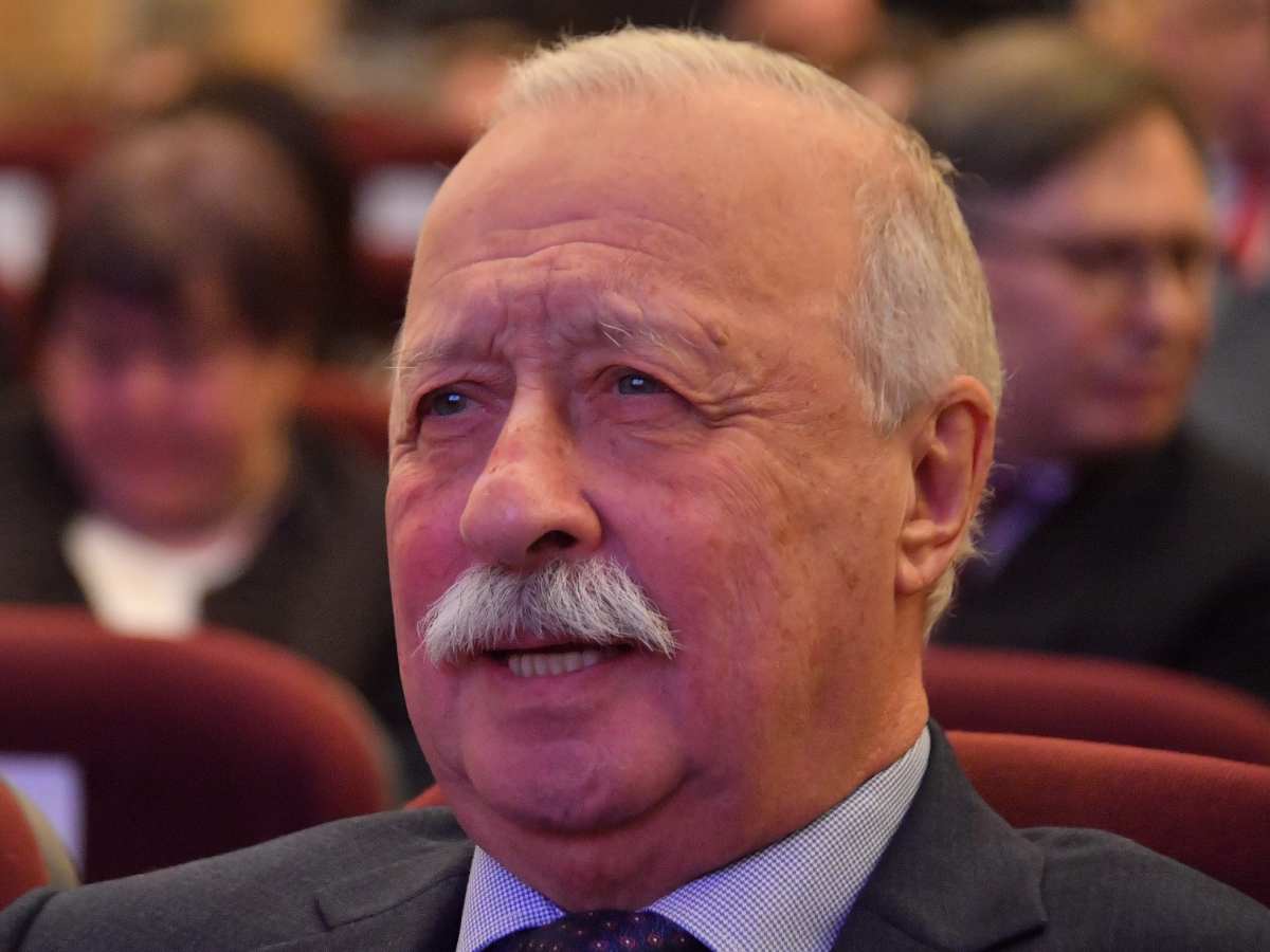 Леонид Якубович Леонид Якубович наконец-то объявился на людях с любимой женщиной: не жена