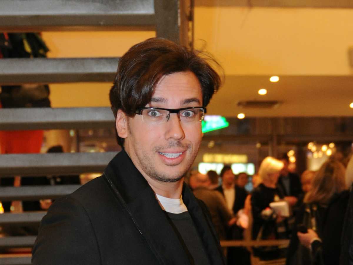 Покусился на святое: Максим Галкин** поглумился над памятью Виктора Цоя на новом концерте