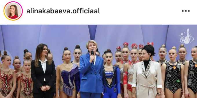 Мама и дочка: Винер и Кабаеву поймали на трогательном общении на публике