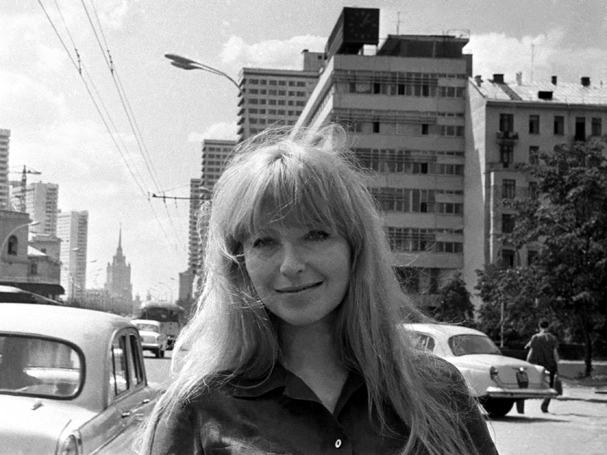 Марина Влади