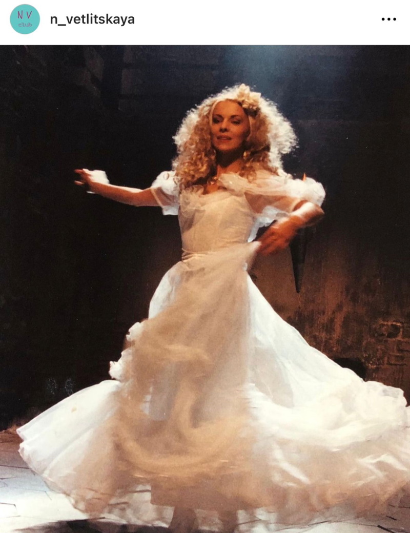 Наталья Ветлицкая объявилась и показала свадебное платье: «Роскошная невеста»