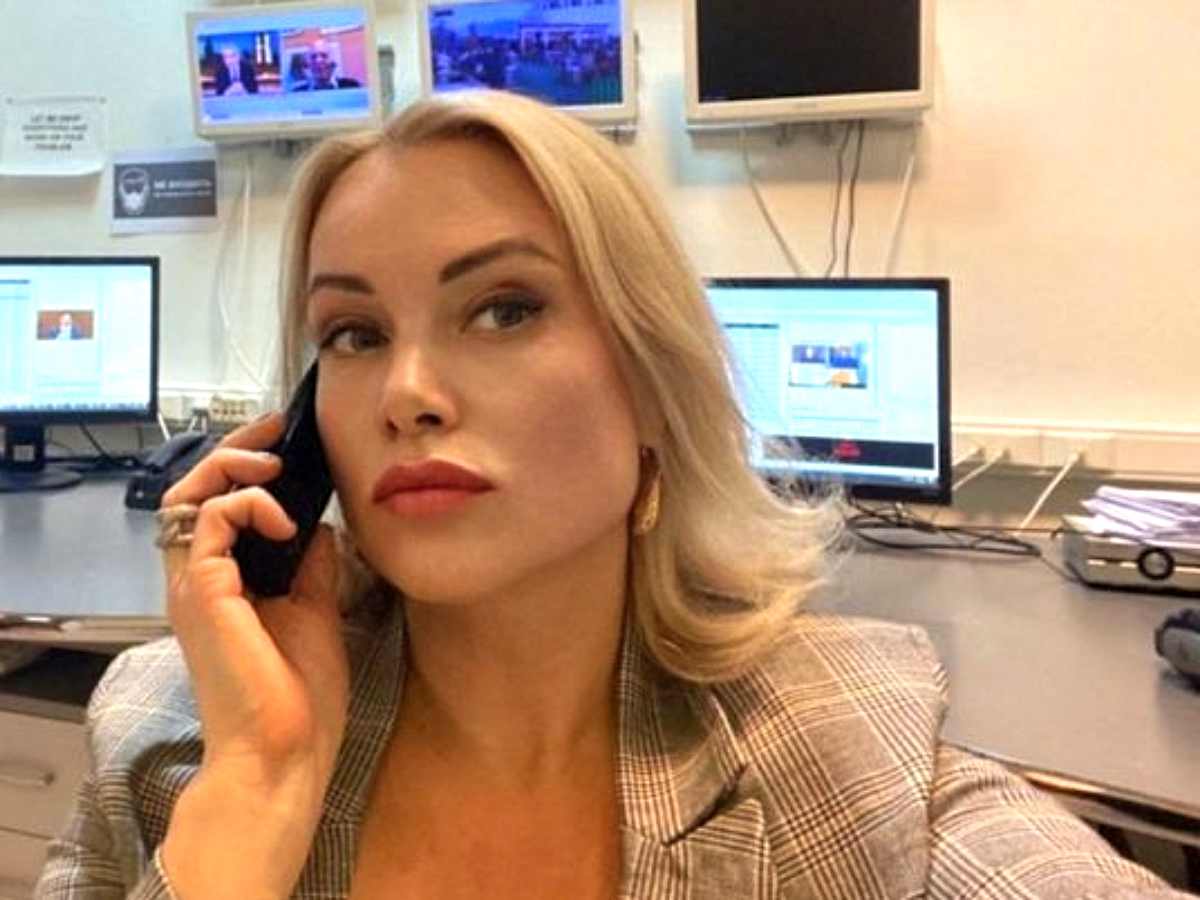 Осевшую в Европе сотрудницу Первого канала Марину Овсянникову лишили ребенка