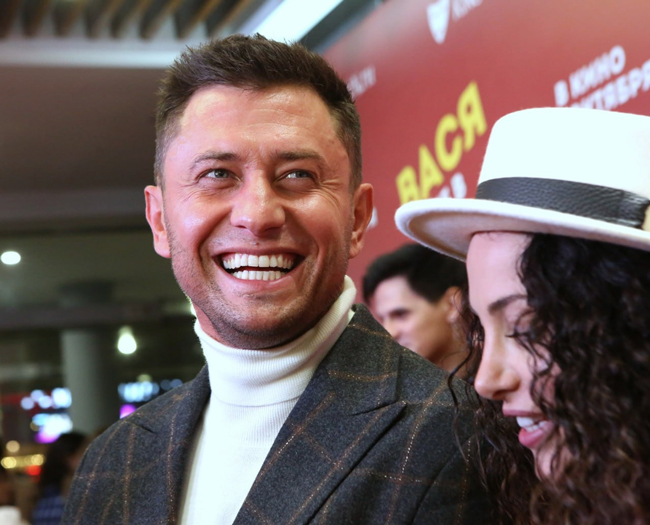 Павел Прилучный и Зепюр Брутян разошлись прямо на красной дорожке: не стали скрывать чувств