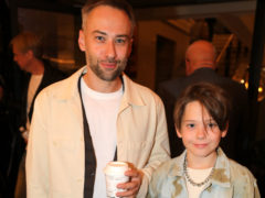 Платон становится копией своей покойной матери (на фото ниже), согласны?