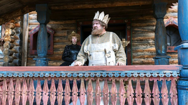 В роли царя-батюшки Мадянов выглядел сказочно