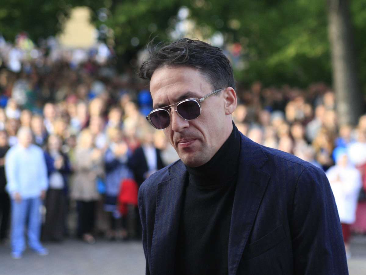 «Ему заплатили, что он бросил маму»: у Артура Смольянинова**** не осталось ничего святого, и вот почему