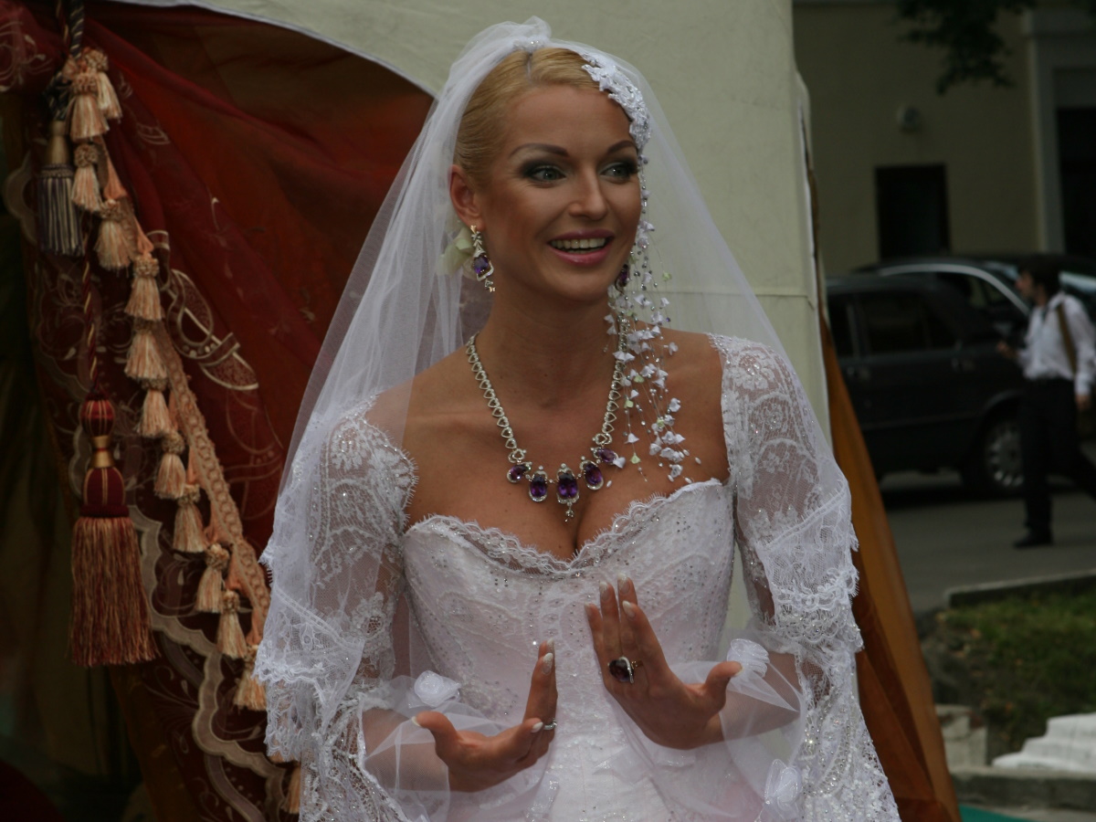 Мечтала 20 лет! Анастасия Волочкова объявила дату свадьбы
