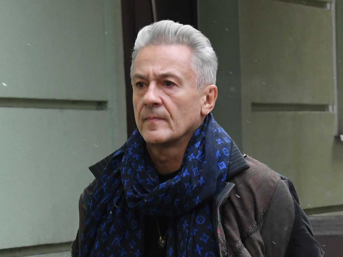 Олег Меньшиков