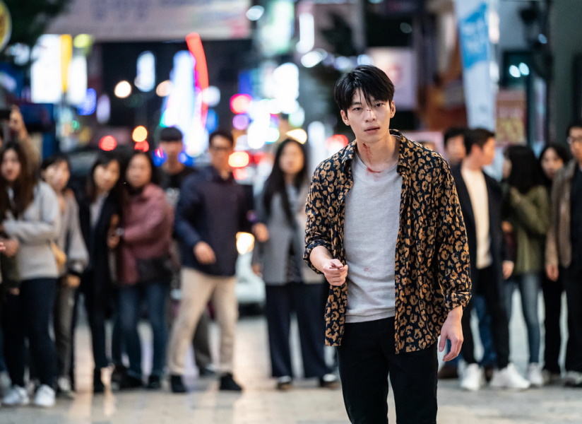 В крепком корейском хорроре «Не слышу зла» есть кое-что пострашнее маньяка