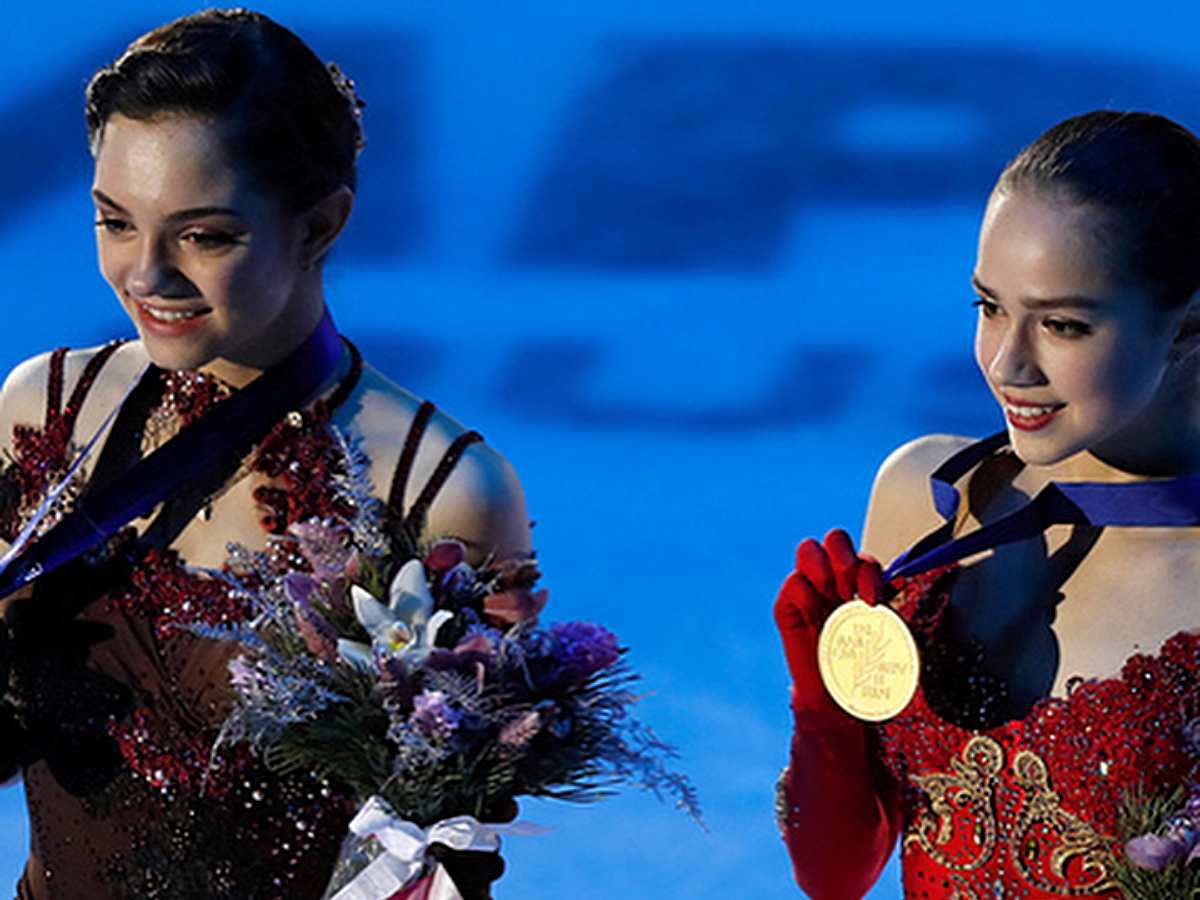 Загитова ушла в пошив одежды, а Медведева в интервьюеры: чем живут олимпийские звезды ФК после ухода из большого спорта