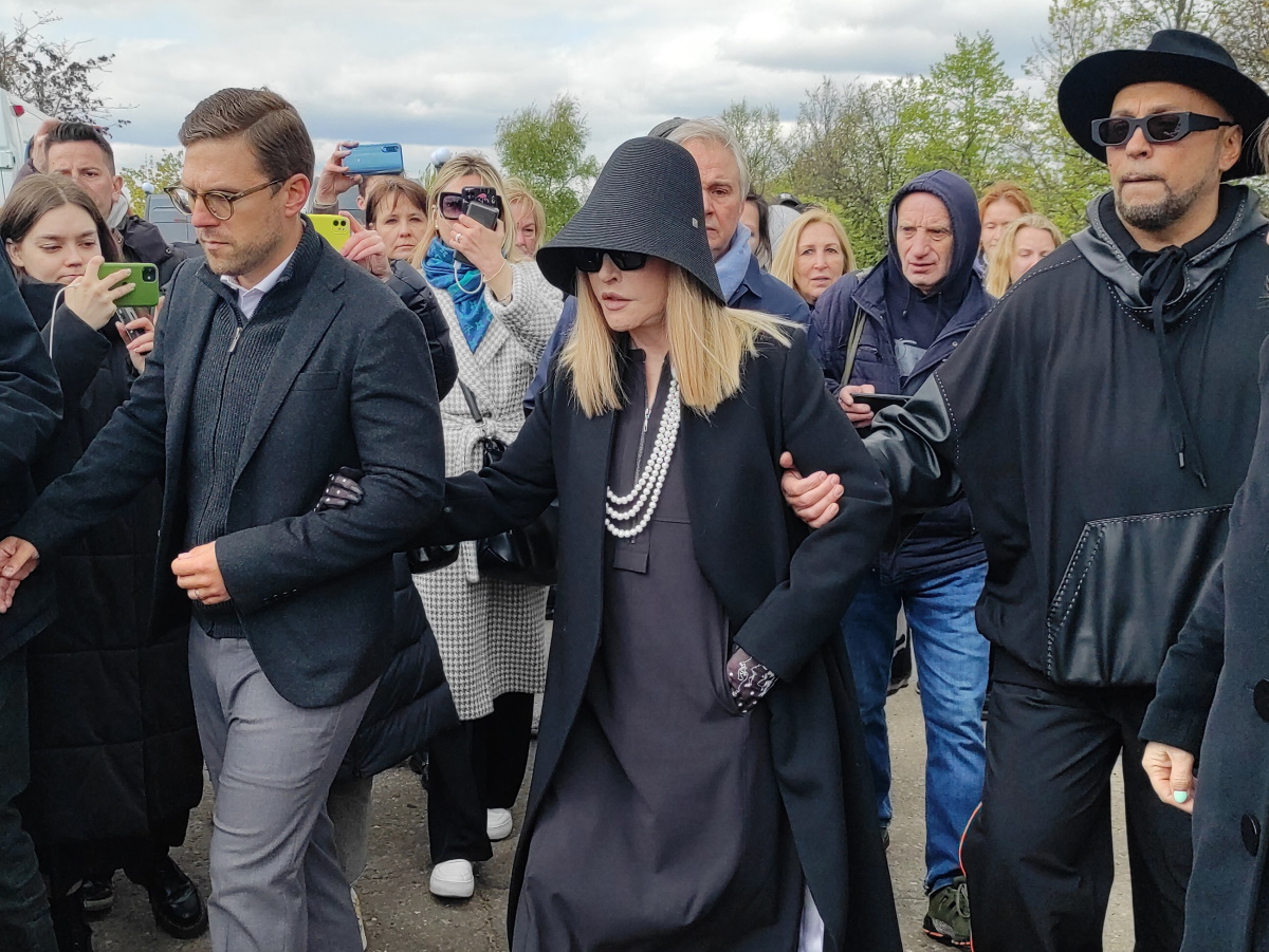 Заявлено о разводе Галкина и Пугачевой: вот почему Примадонна вернулась в Россию