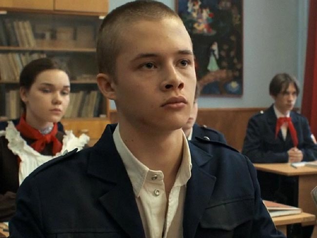 Леон Кемстач в сериале «Слова пацана»