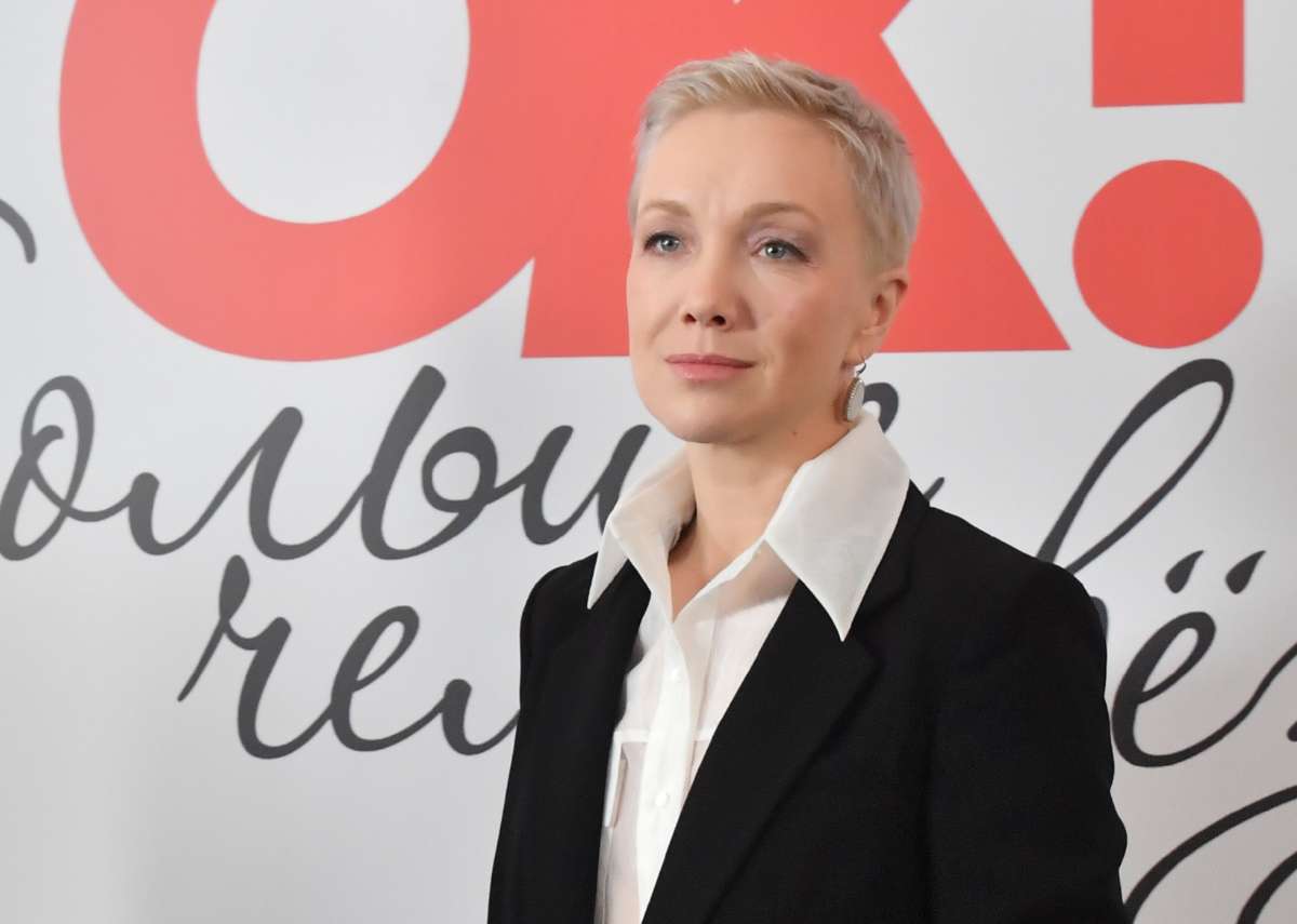 Мороз пошла вразнос: с кем теперь приписывают роман пойманной на поцелуях актрисе