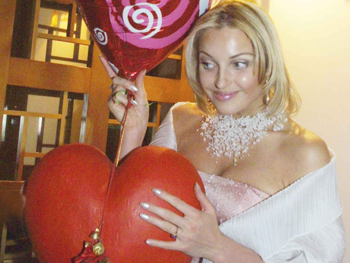 «Событие года»: Анастасия Волочкова поделилась кадрами со своей роскошной свадьбы