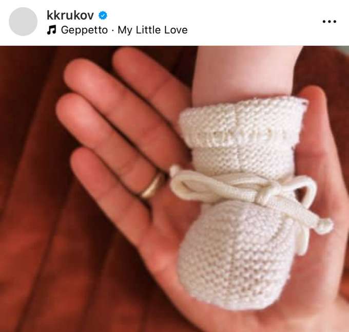 В Сеть слили первое фото дочери Крюкова: народ ахнул при виде малышки