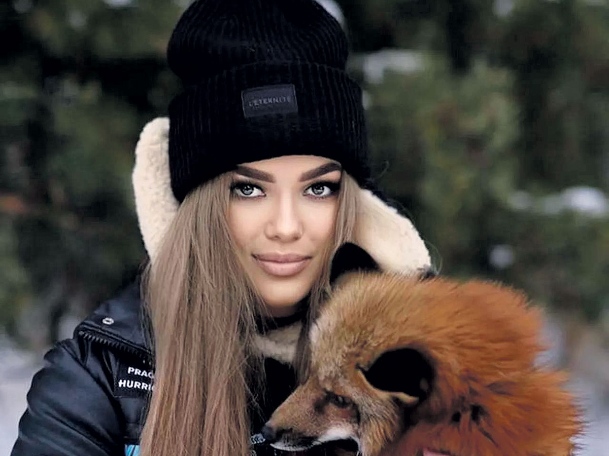 Вика Логецкая