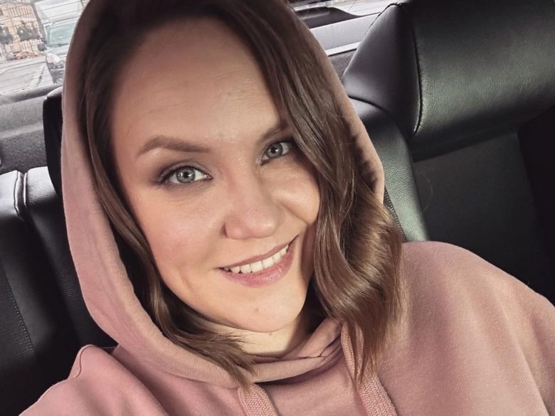 «Я сказала «да»: за кого выходит замуж звезда «Уральских пельменей ...