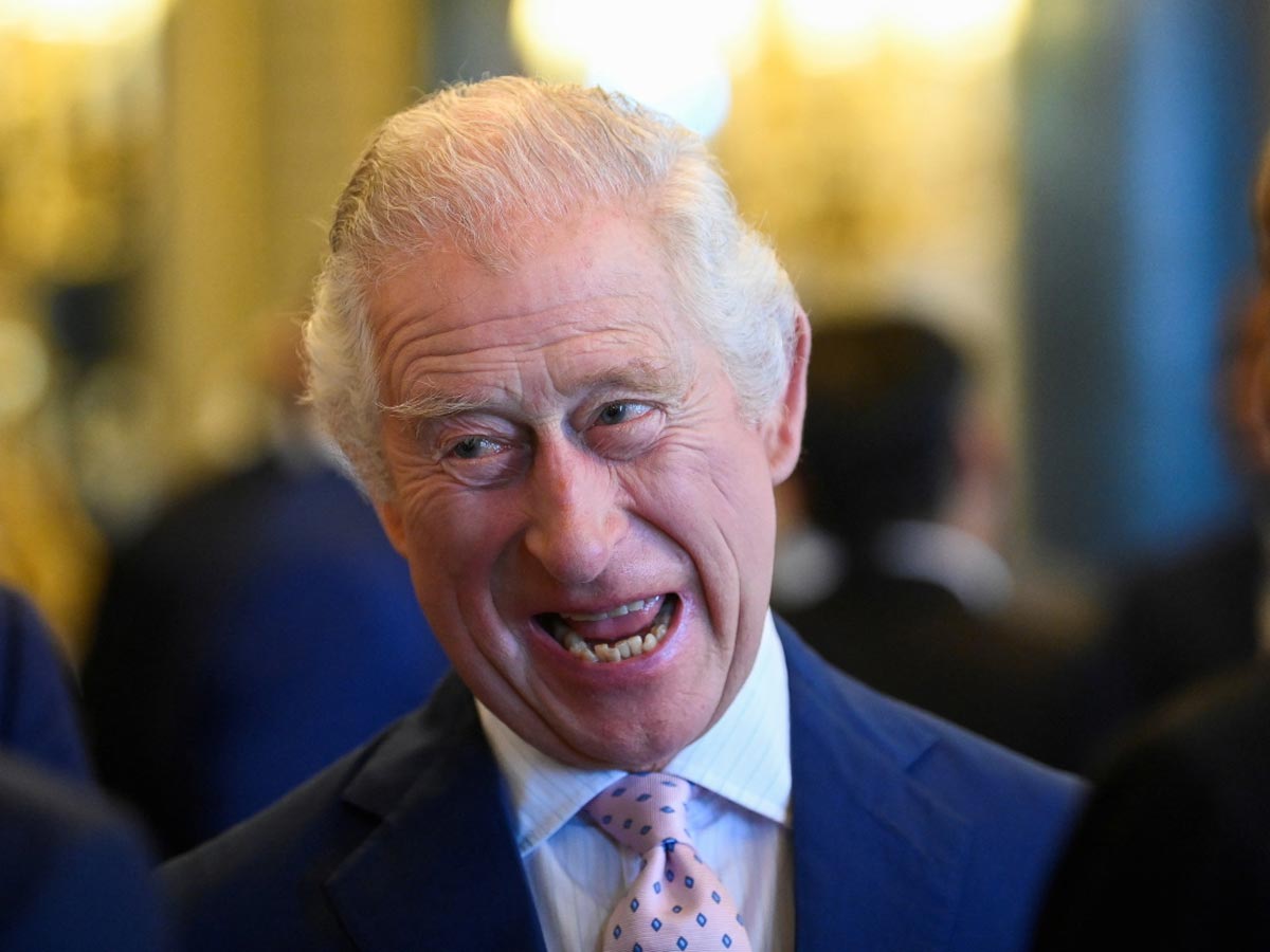 Оно как-то само вышло: король Великобритании Карл - мастер вздремнуть на публике